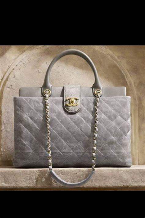 chanel luis vuitton tela|Chanel handbags outlet.